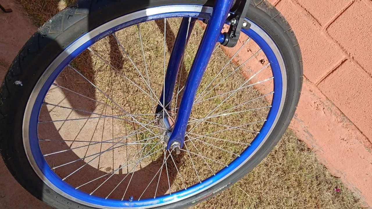 Vendo bicicleta semi nova - Foto 5