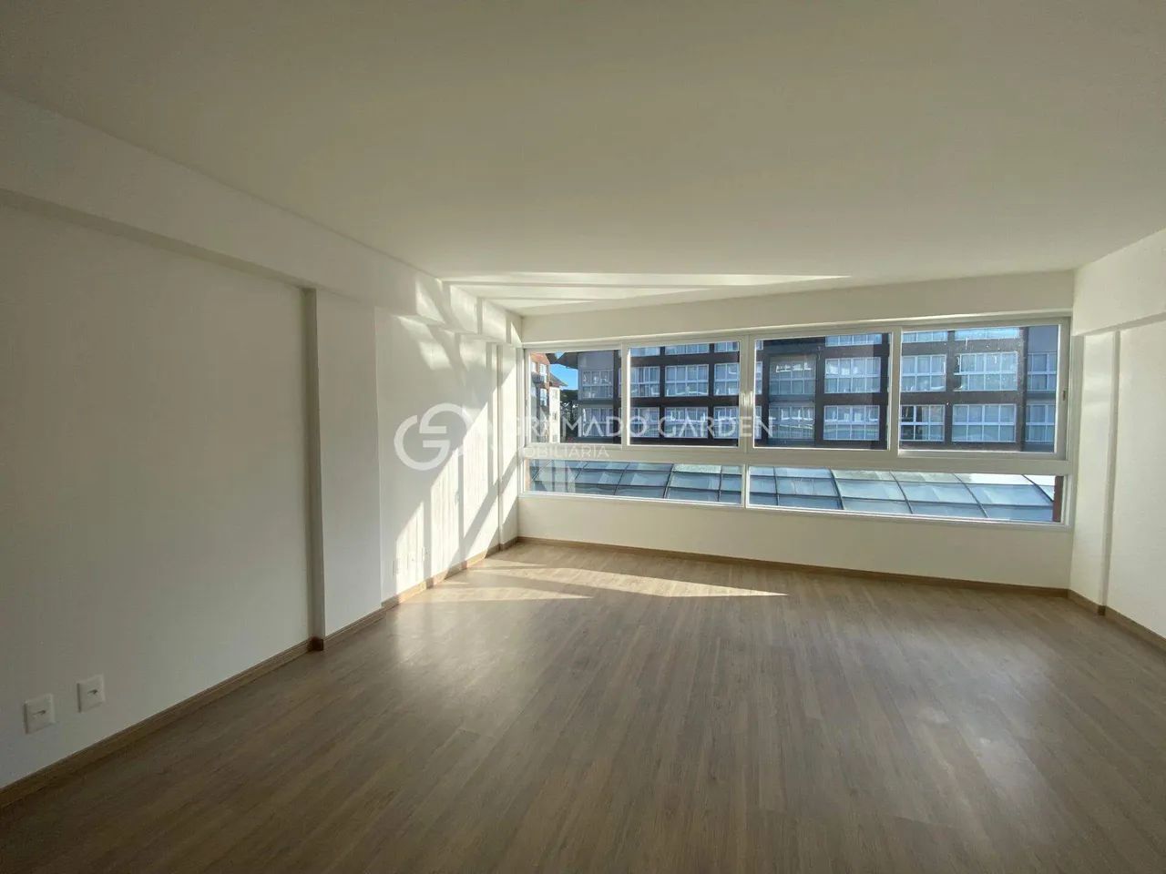 SALA PARA LOCAÇÃO NO CENTRO DE GRAMADO - Foto 5