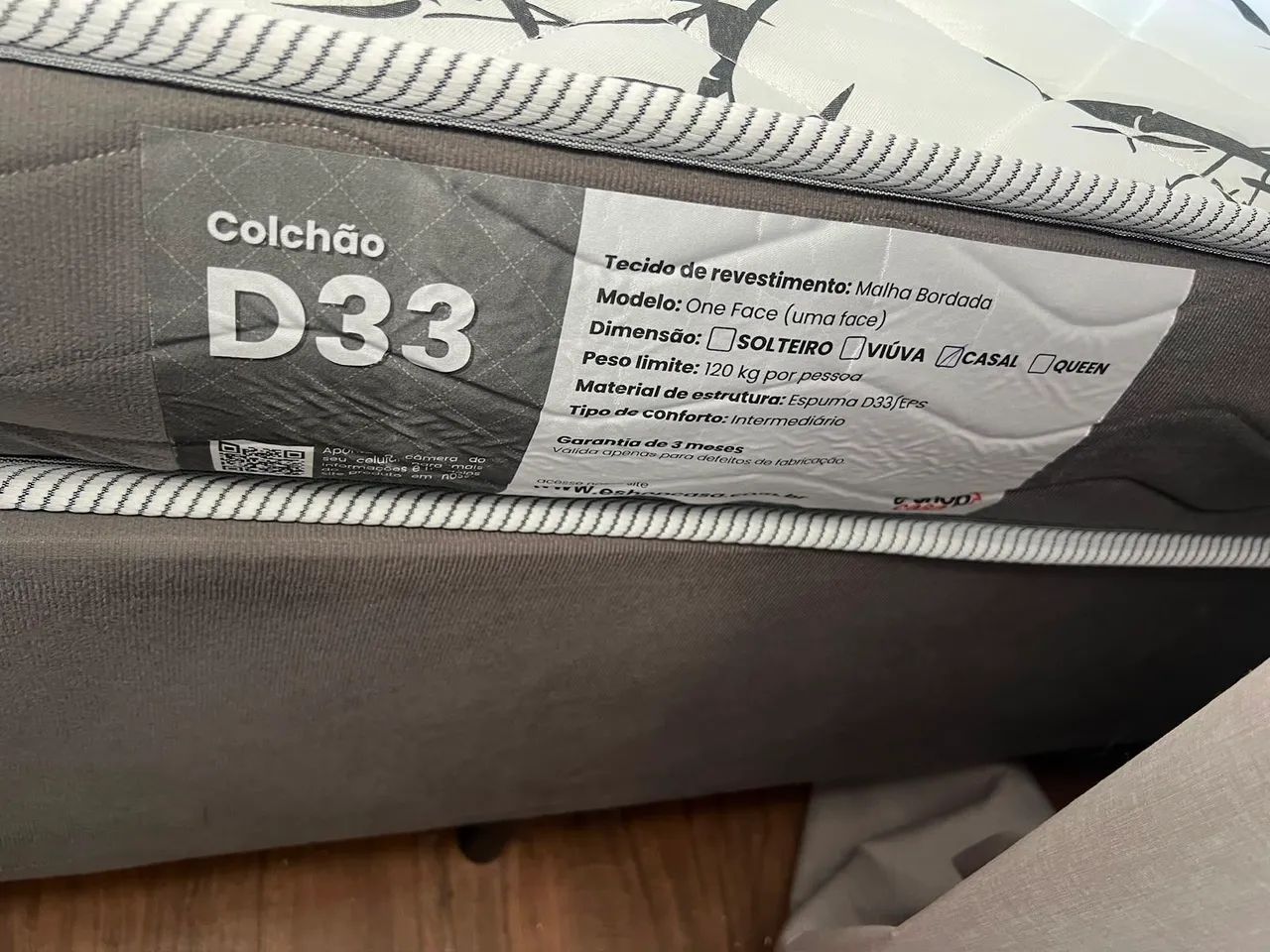 Cama box com colchão 