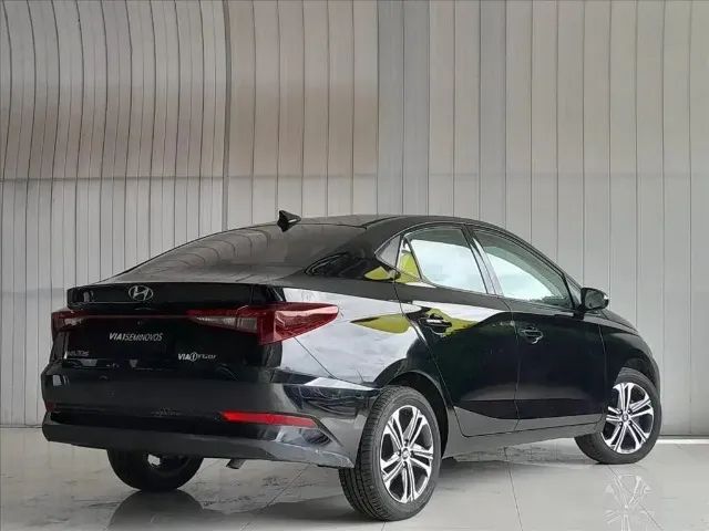 Hyundai HB20S Comfort 1.0 TB Flex 12V Aut. 2023 - Foto 4
