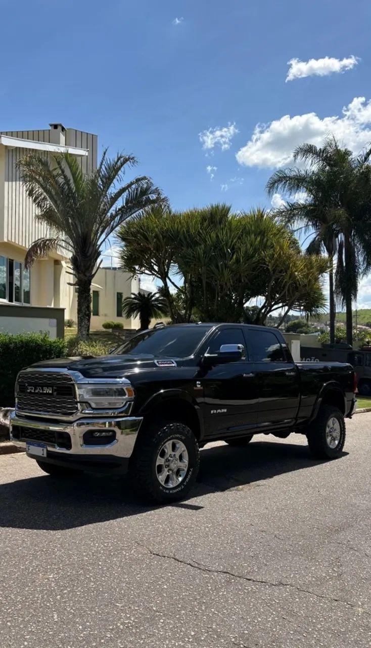 Ram 2500 2500 LARAMIE  6.7 TDI  CD 4x4 Diesel 2020