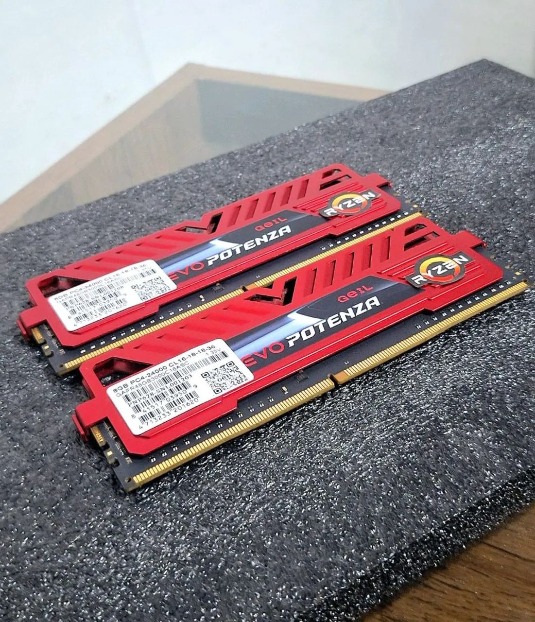 DUAS MEMÓRIAS RAM DDR4 2X8GB  - Foto 3