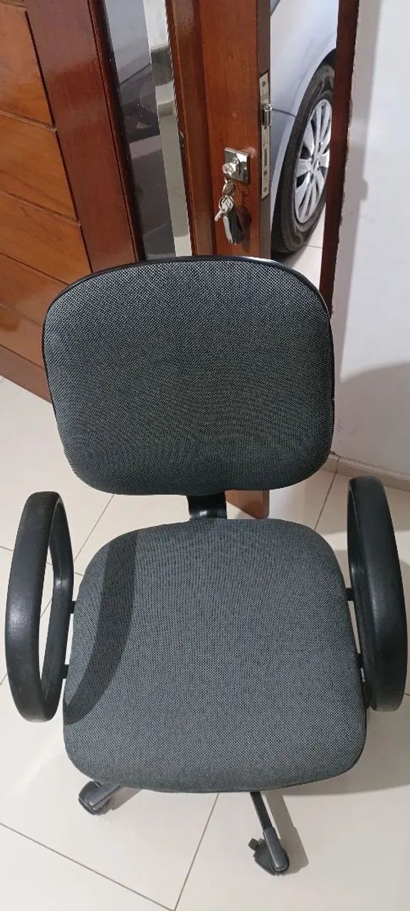 Mesa de escritório e cadeira  - Foto 3