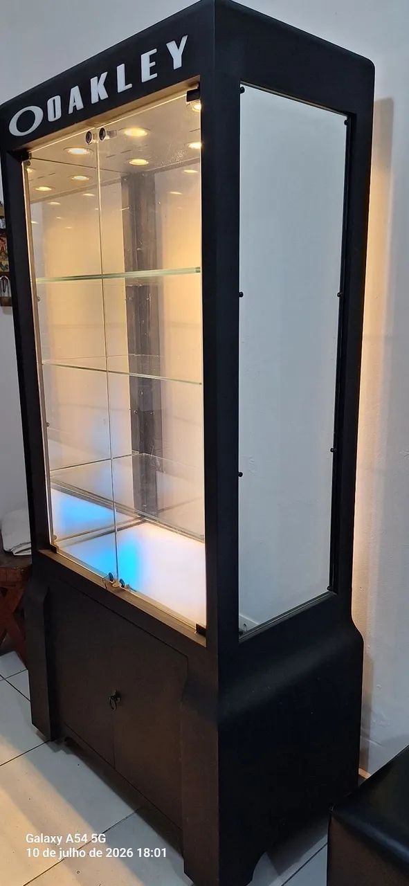 Expositor mostruário vitrine oakley 