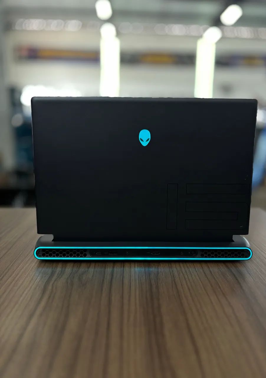 Notebook Dell Alienware M15-R7 - Foto 2