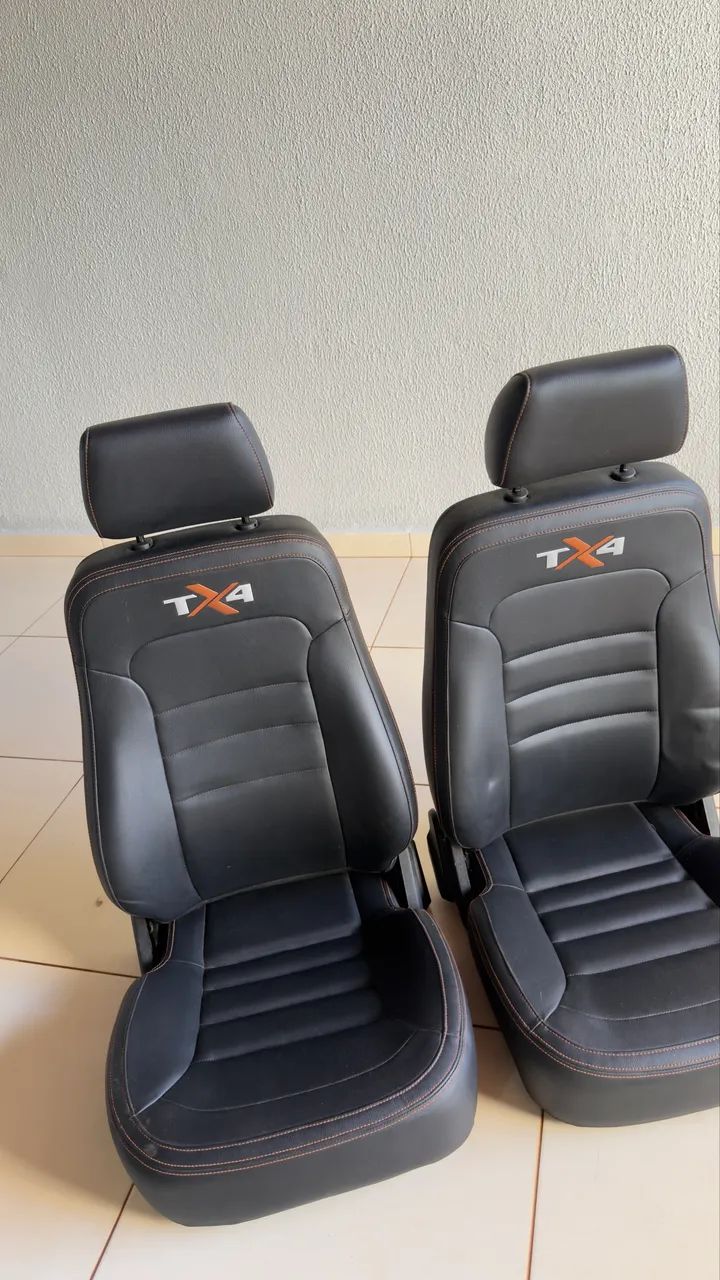 Bancos Troller TX4 - Foto 4