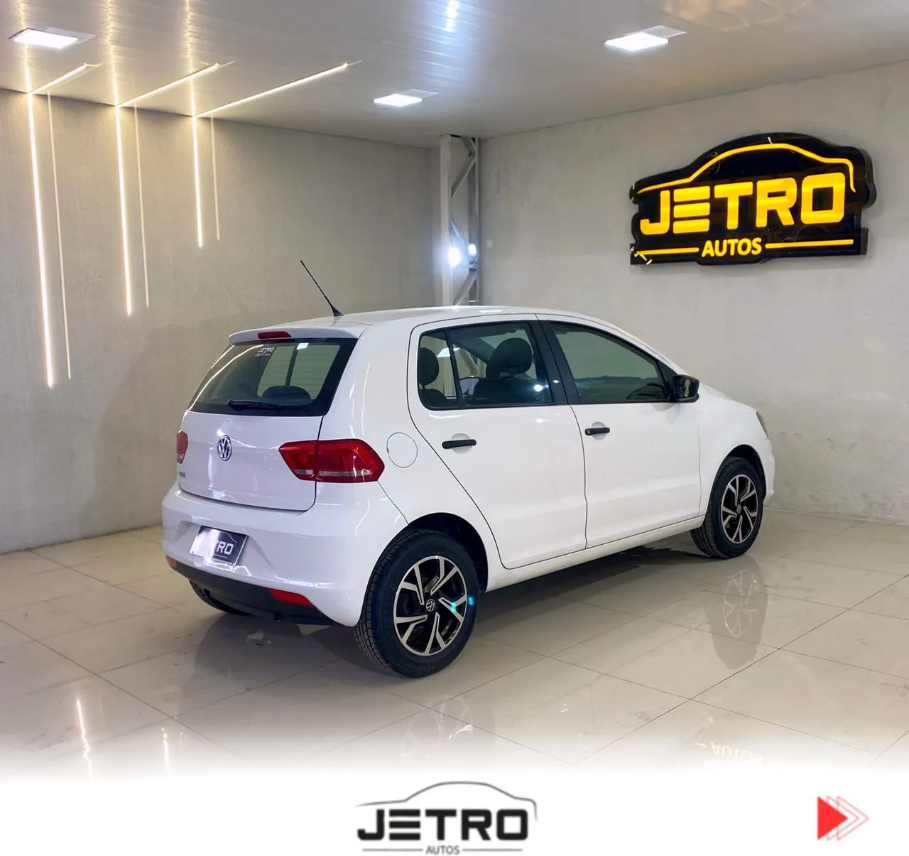 Volkswagen Fox Trendline 1.0 Flex 12V 5P 2016 - Foto 2