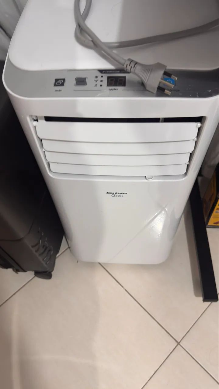Ar-condicionado portátil Midea 12.000 BTUs 127V - Foto 3
