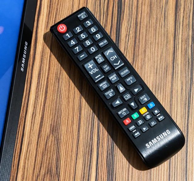 Smart TV SAMSUNG 32" LED HD + Entrega - Foto 2