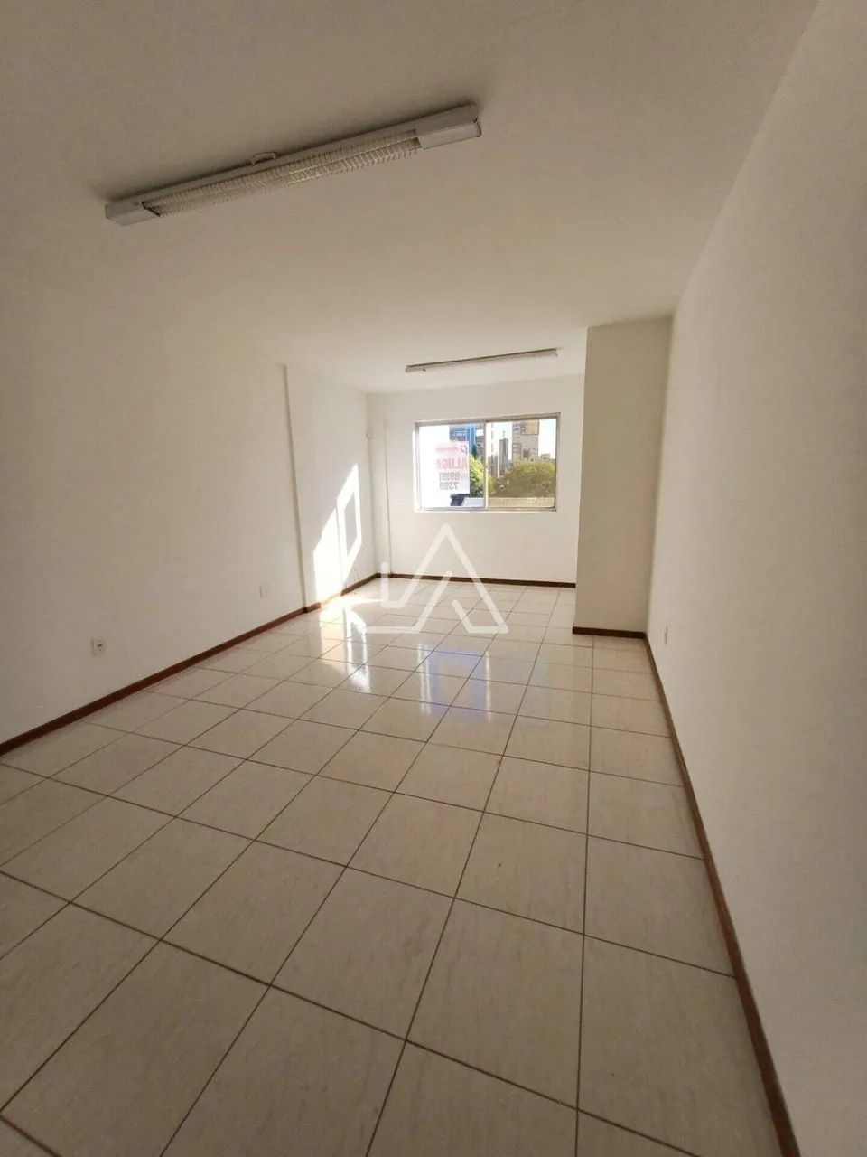 SALA ÁERA CENTRAL - Foto 4