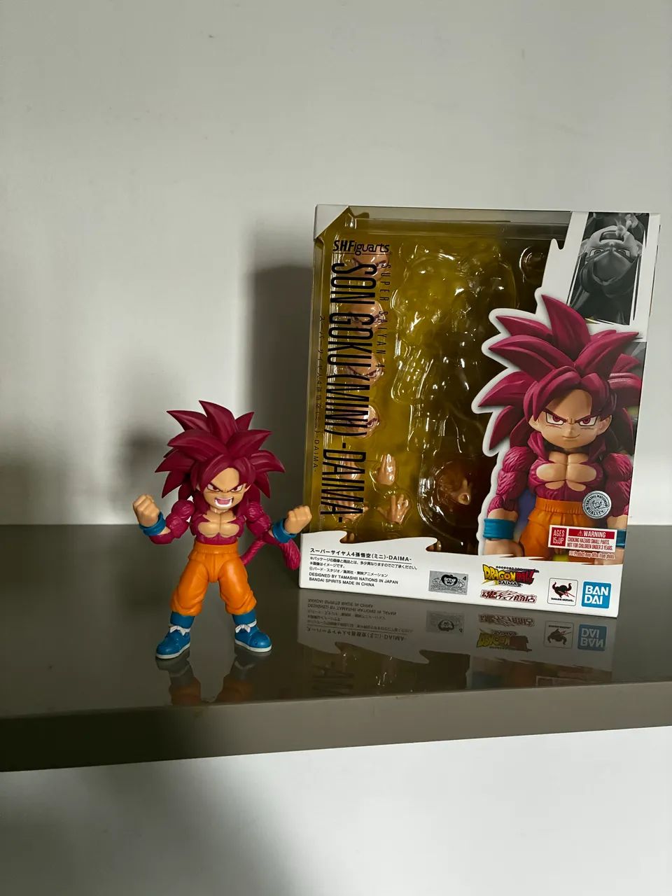 Sh figuarts - Goku (mini) ssj4 com caixa parda