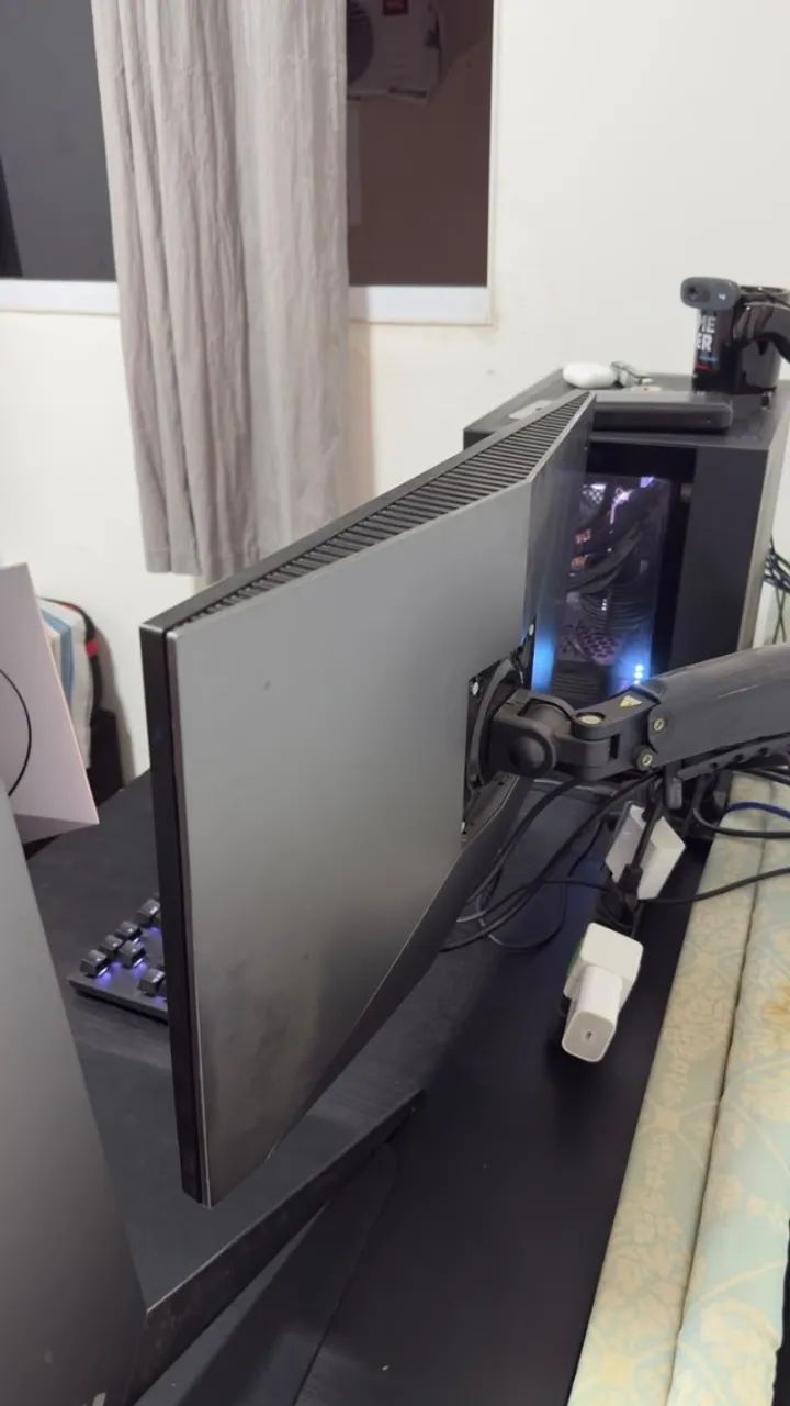 Monitor Alienware 24" 240hz - Foto 3