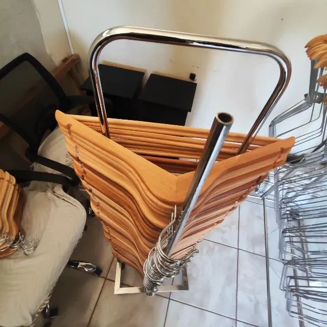 Vendo Estrutura Completa para Loja de Roupas - Foto 3