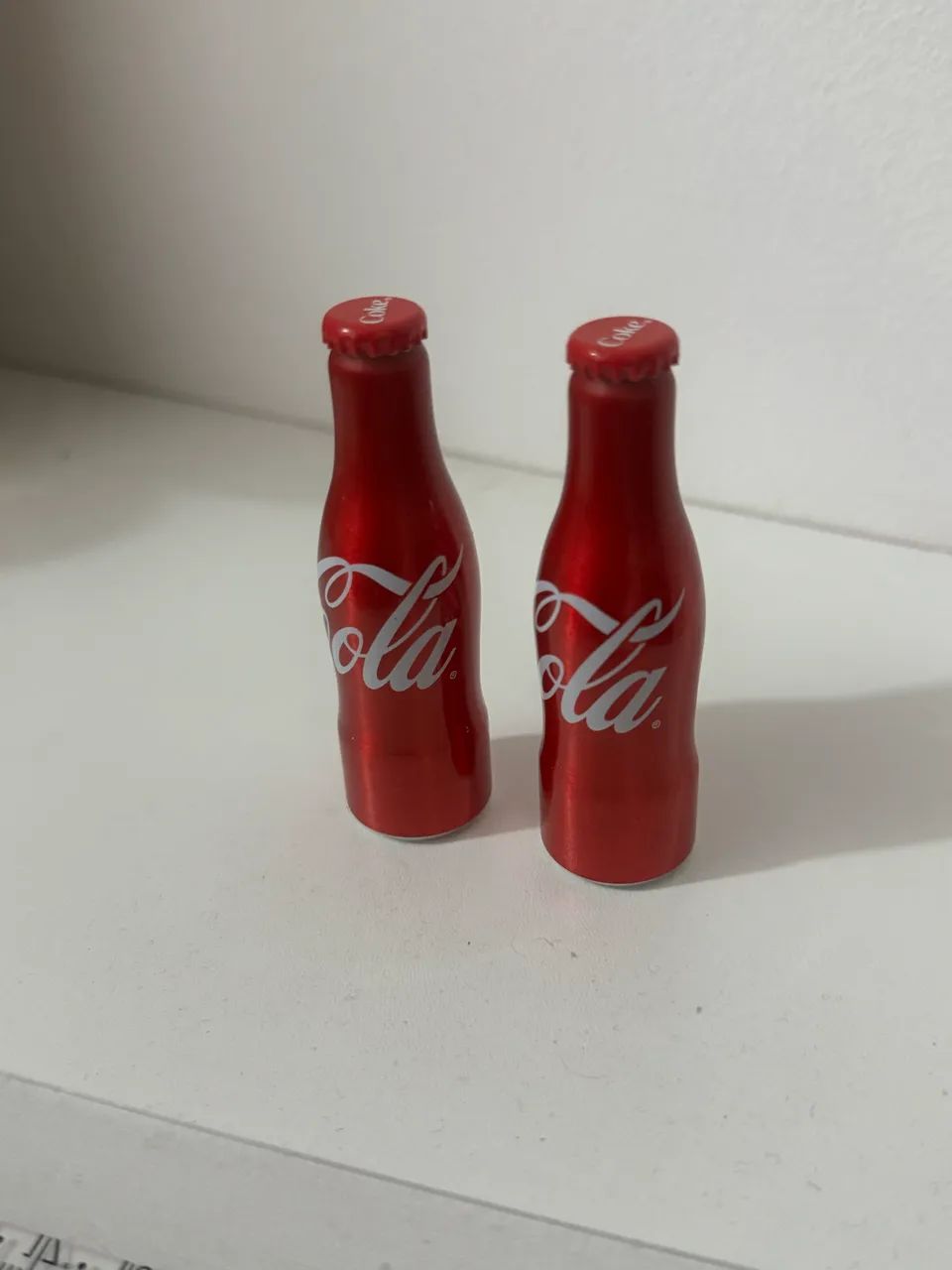 Lote 2 mini garrafinhas coca cola - Foto 3