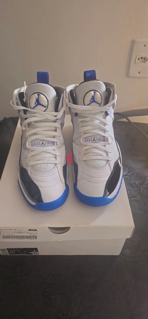 Nike jordan two trey
