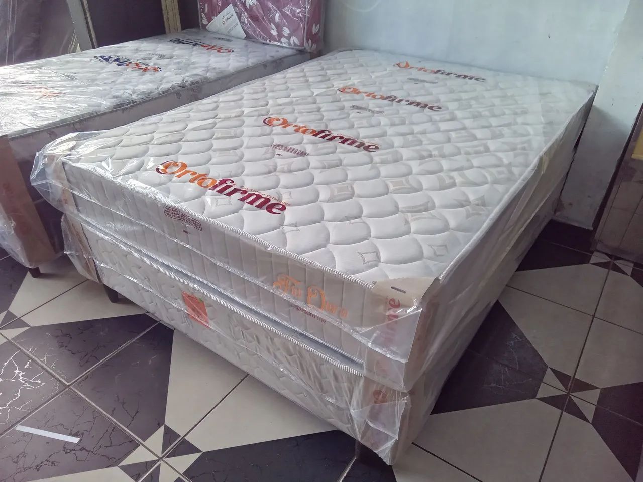 PROMOÇÃO/ COLCHÃO CASAL DE MOLAS ENSACADAS MAIS A BASE! - Foto 4