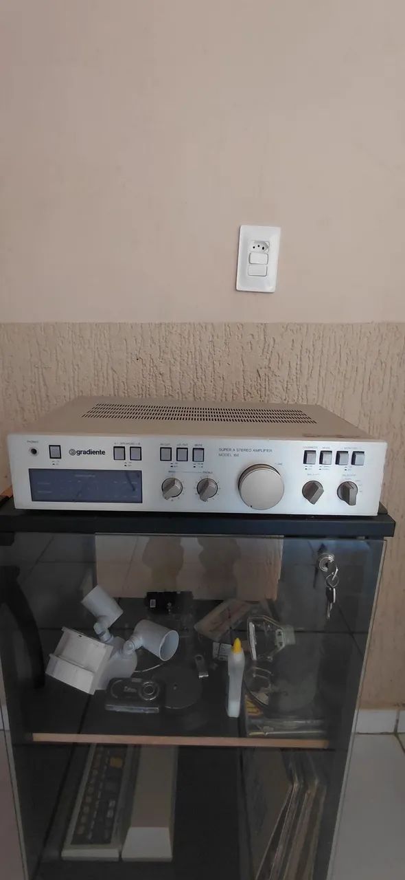 Amplificador gradiente modelo 166 , restauro ou peças 