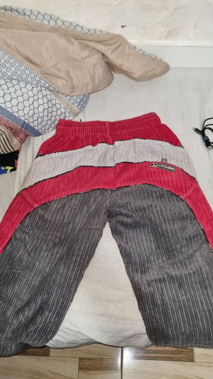 Calça CYCLONE VERMELHA CINZA E BRANCO  - Foto 5