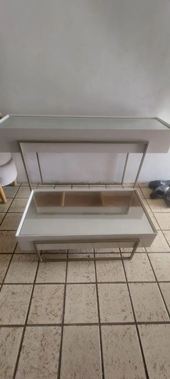 Vendo kit de aparador e centro de vidro