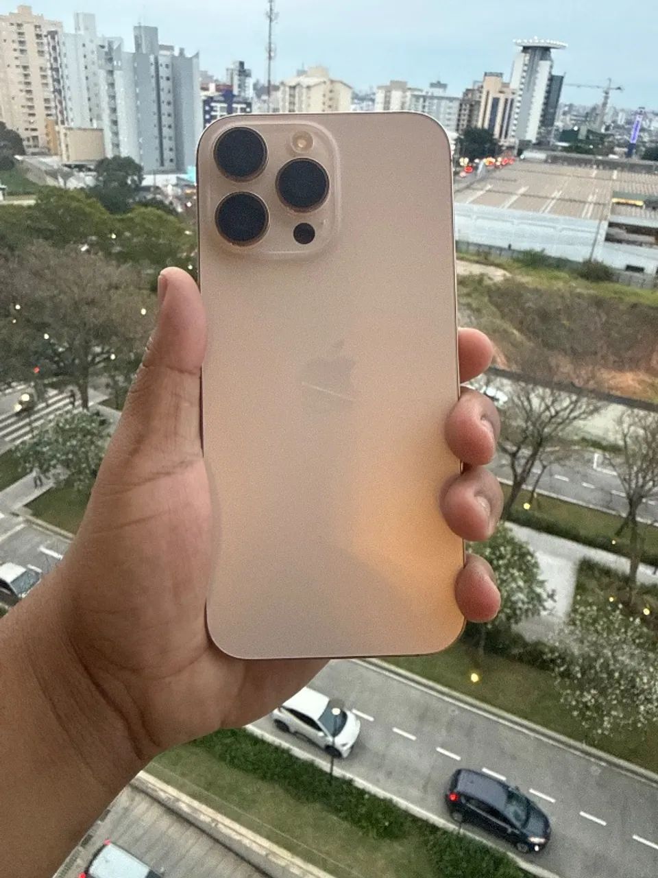 16 pro max cor desert ( aparelho usado ) - Foto 4