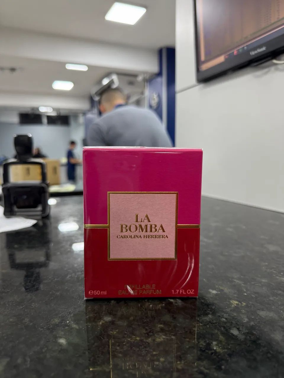 PERFUME LA BOMBA - CAROLINA HERRERA - 50ml