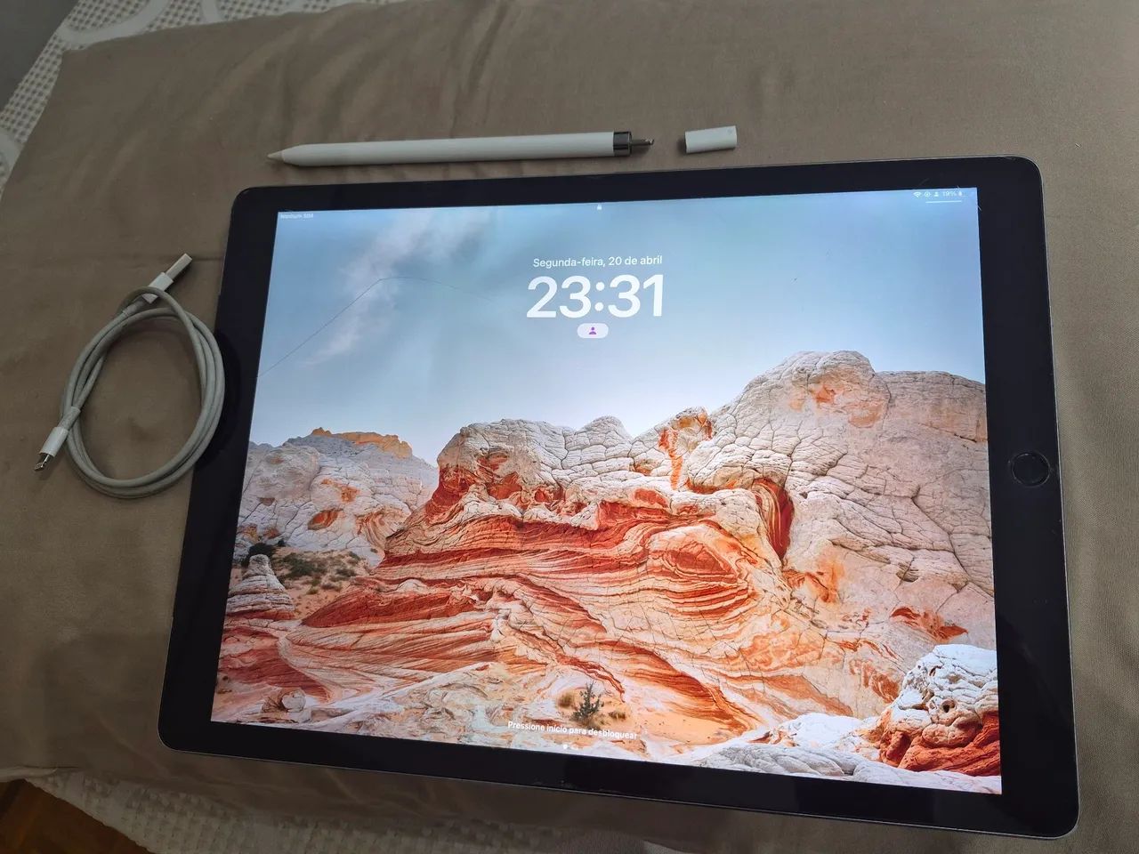 iPad Pro 12,9 1ª Ger 128gb + Apple Pencil - Tablets e E-Readers