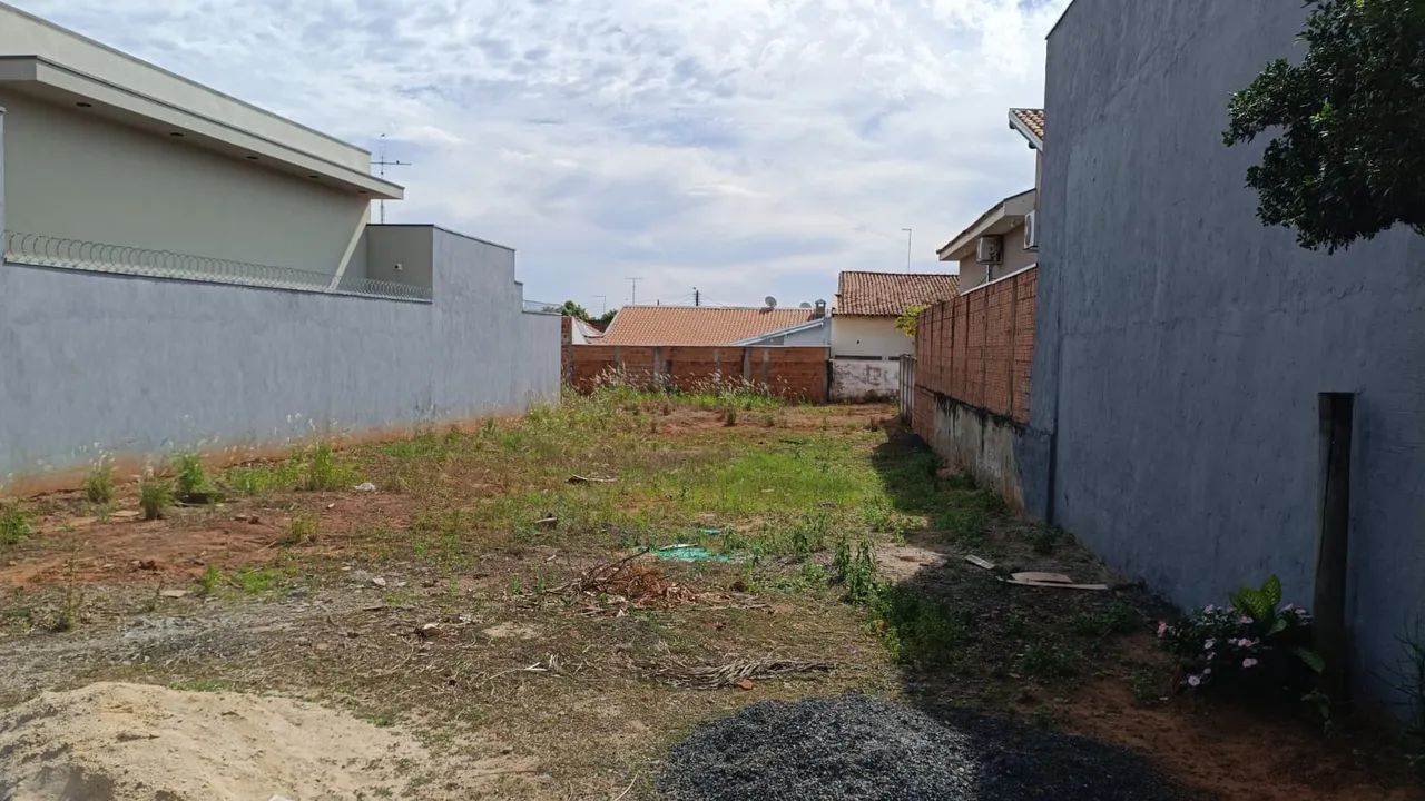 Lote no centro de Macaubal