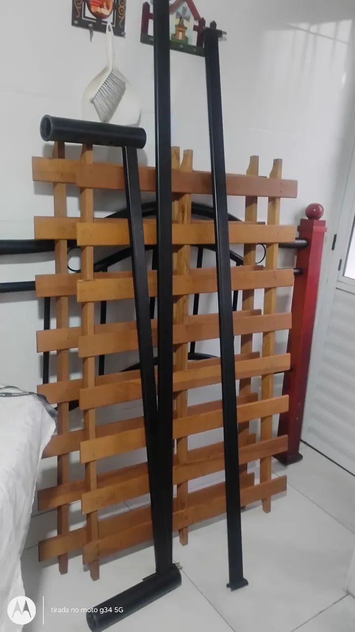 Vendo cama de casal colonial 