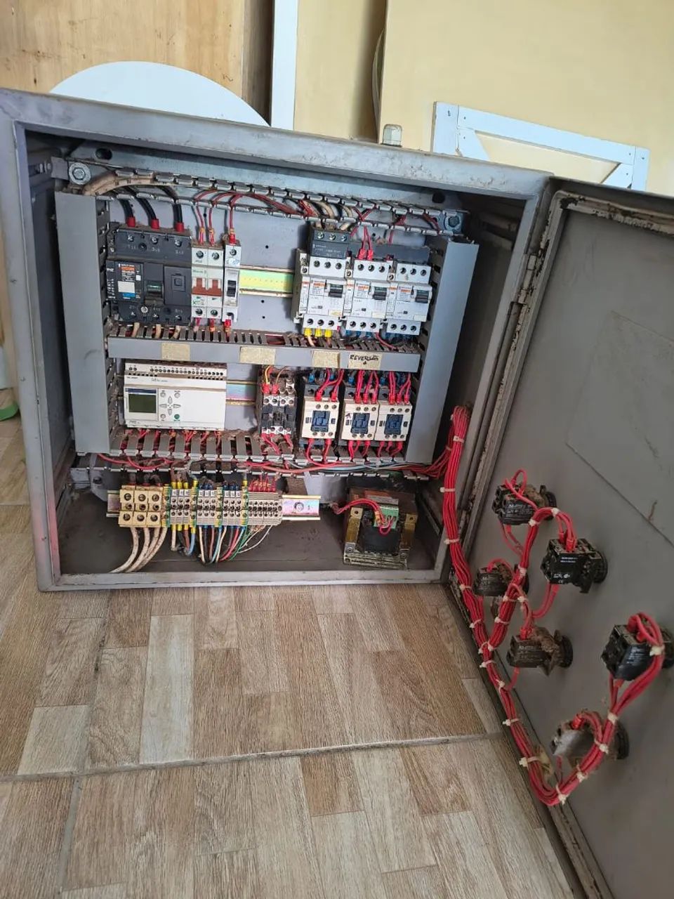 Quadro elétrico industrial 65049007976706121