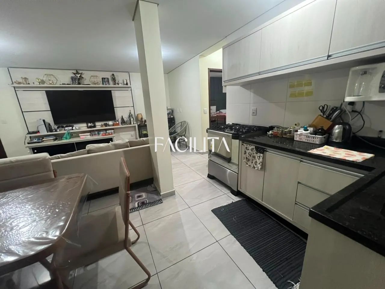 Apartamento com 2 quartos no bairro Canto da Lagoa, Florianópolis - Foto 3