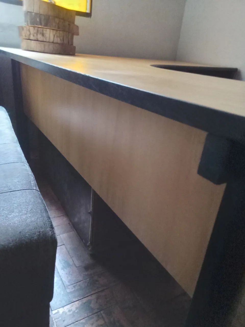 MESA PARA ESCRITÓRIO EM L COM 3 GAVETAS - Foto 5