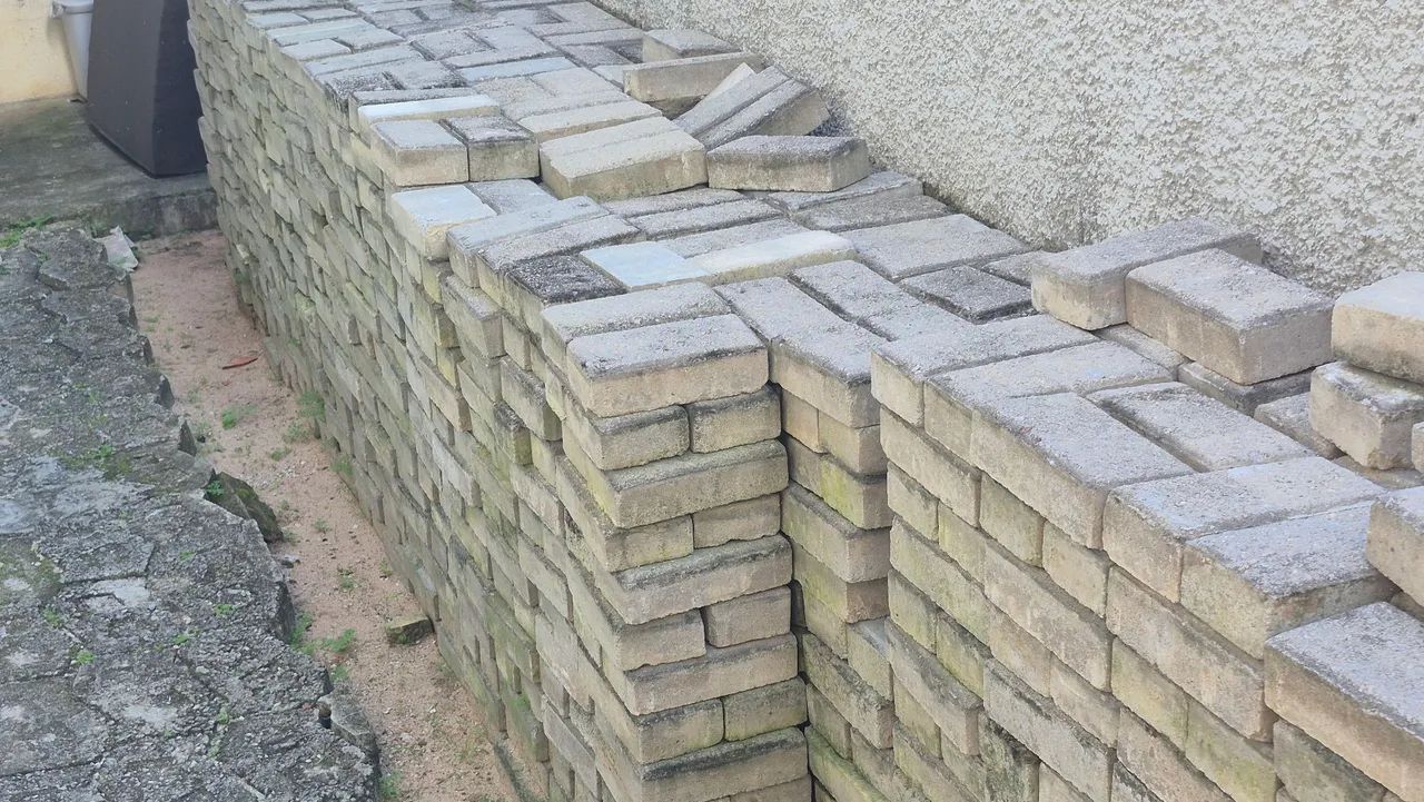 BLOCOS DE PISO INTERVALADO 