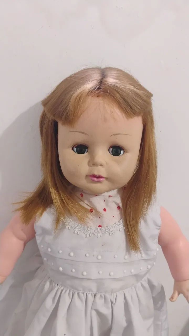 Boneca antiga beijoca