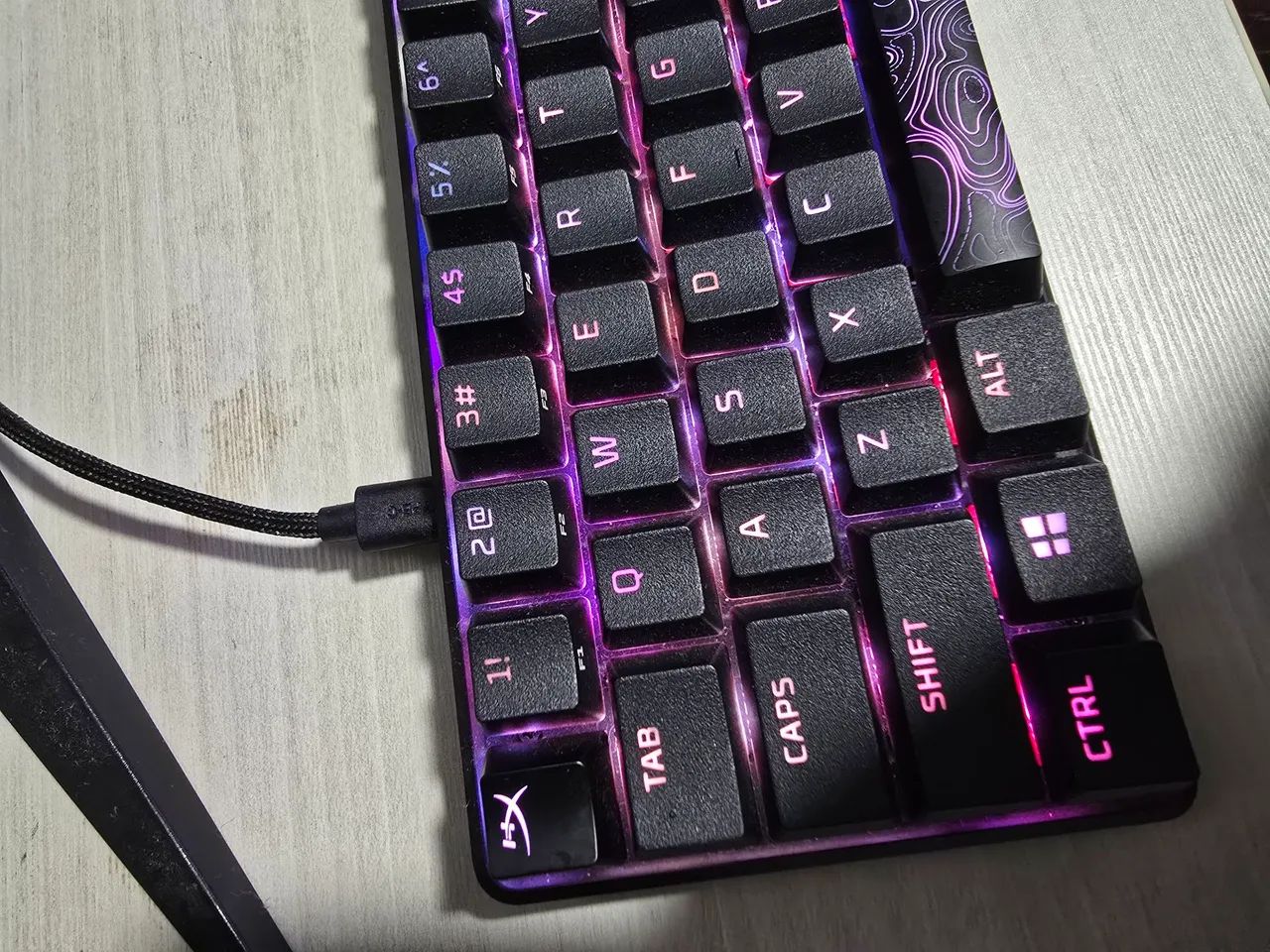 Teclado HyperX Alloy Origins 60 - Foto 3