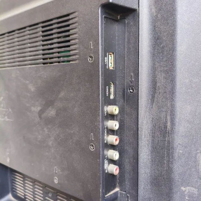 TV Philco 32" com Controle e Base - Perfeito Estado - Foto 5