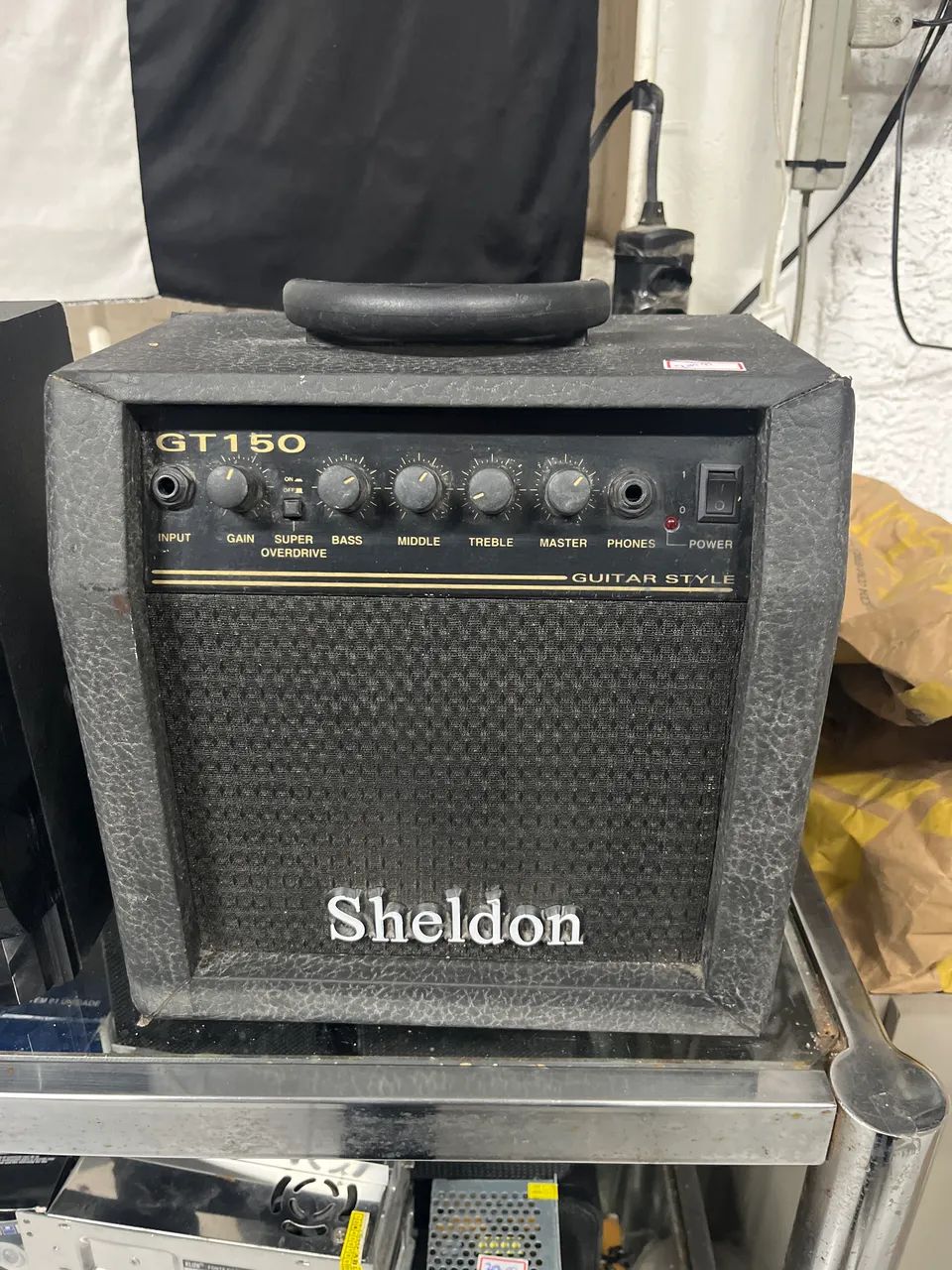 Caixa de som sheldon 
