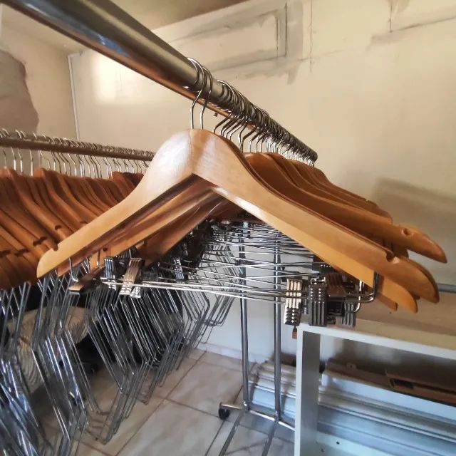 Vendo Estrutura Completa para Loja de Roupas - Foto 2