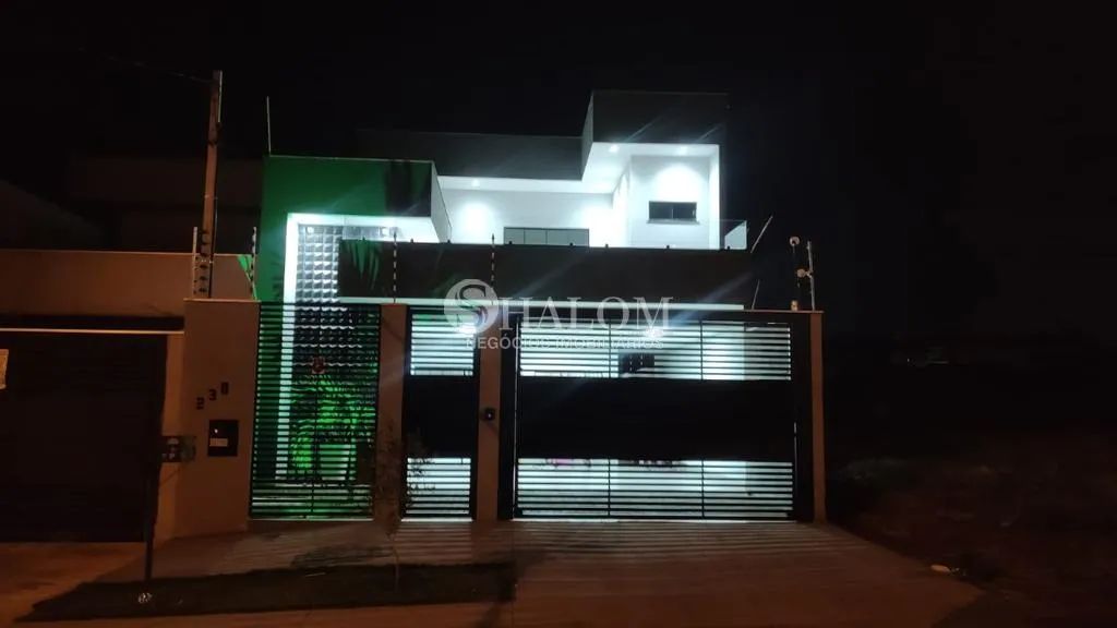 Sobrado à venda em Maringá, Parque das Grevíleas, com 4 quartos, com 280 m² - Foto 2