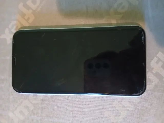 Iphone XR - COM DETALHE