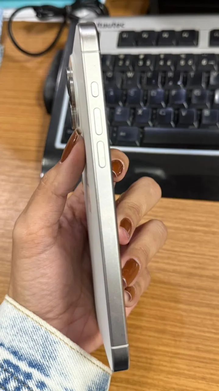 Iphone 15 pro max 1 tera - Foto 2