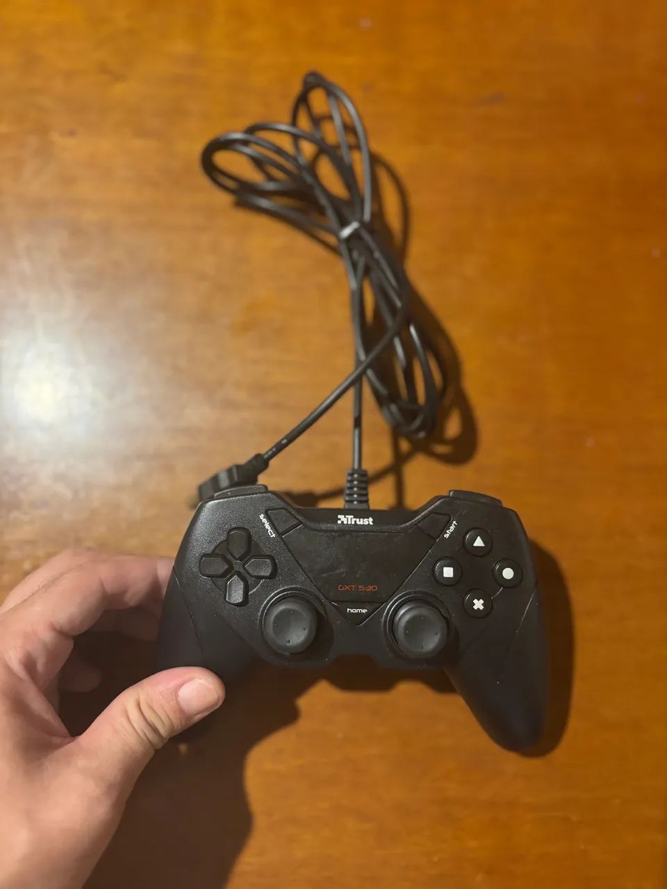 Controle USB Modelo Trust GXT 530