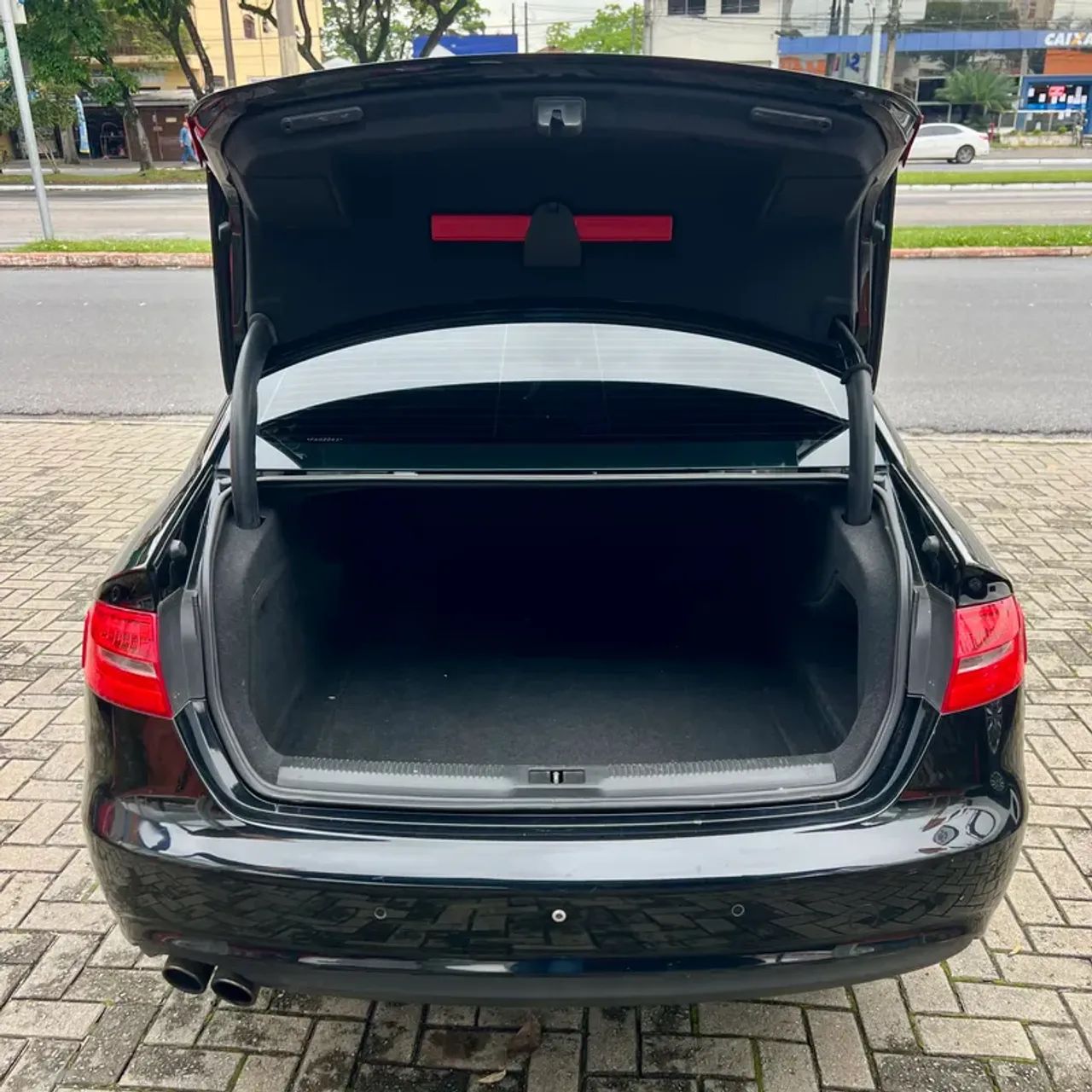 Audi A4 1.8 Tip./ Multitronic Turbo, foto 7 de 9