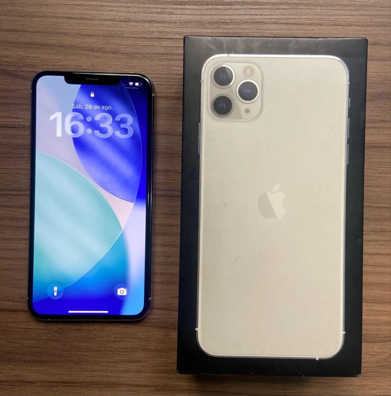iPhone 11 Pro Max 64gb SEM MARCAS - Celulares e Smartphones
