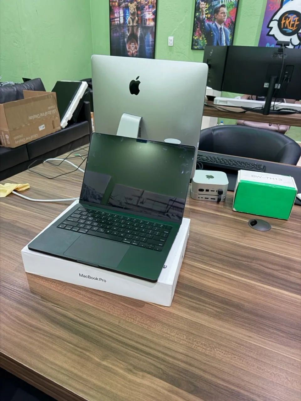MacBook Pro m4 16gb ram 512 ssd Cinza  - Foto 5