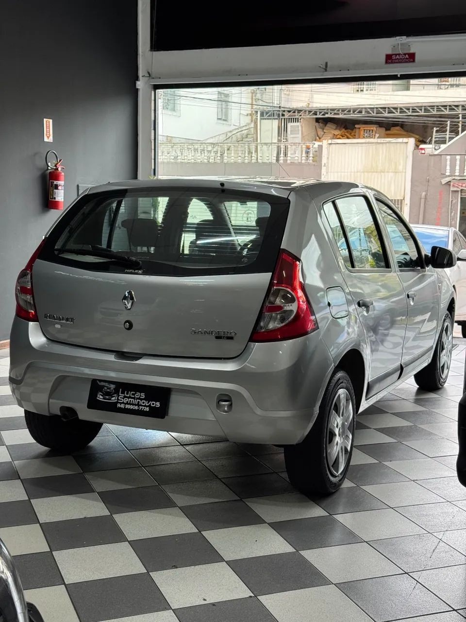 Renault Sandero Expression Hi-flex 1.6 8V 5P 2011 - Foto 4