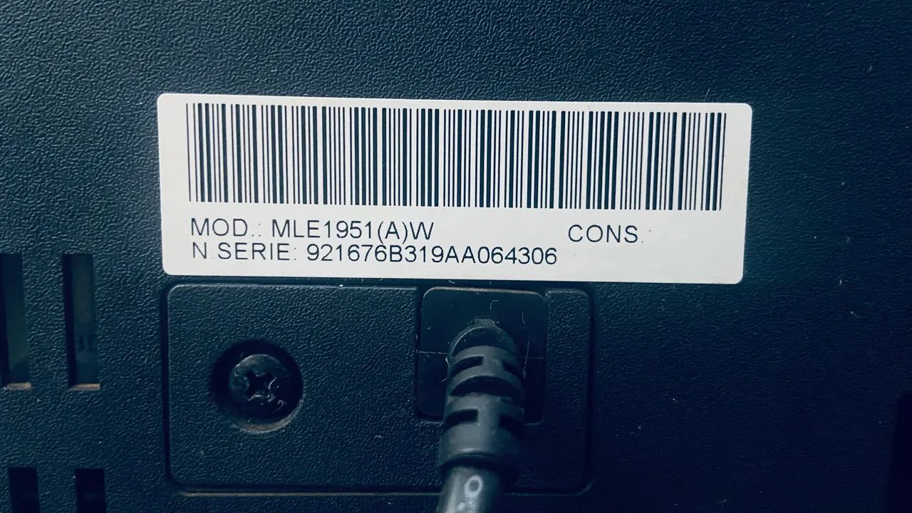 Monitor LED 18.5" Semp Toshiba STi Bivolt + Cabo VGA Incluso! (Modelo MLE1951W) - Foto 4