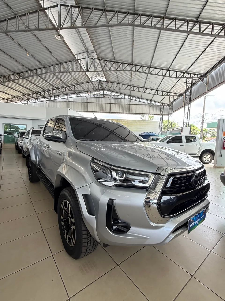 Toyota Hilux Hilux CD SRX Plus 4x4 2.8 TDI Die. Aut. 2025