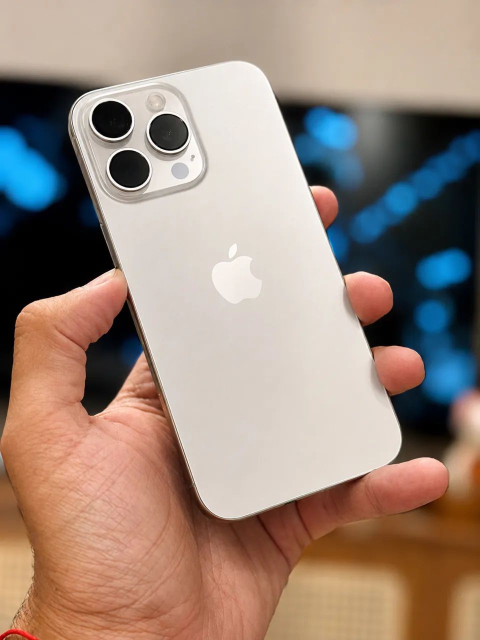 iPhone 15 Pro Max 256GB Branco c/ NF (ac cartão) - Celulares e