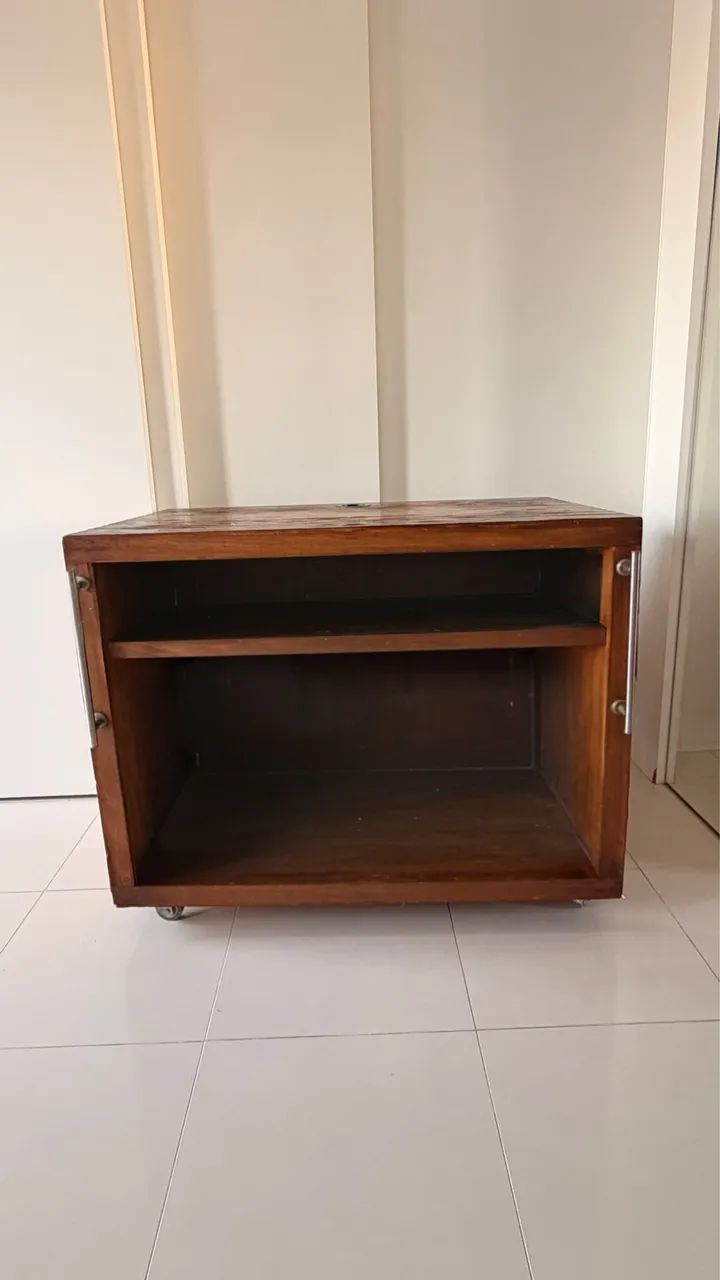 Rack / Carrinho de TV  com Rodinhas