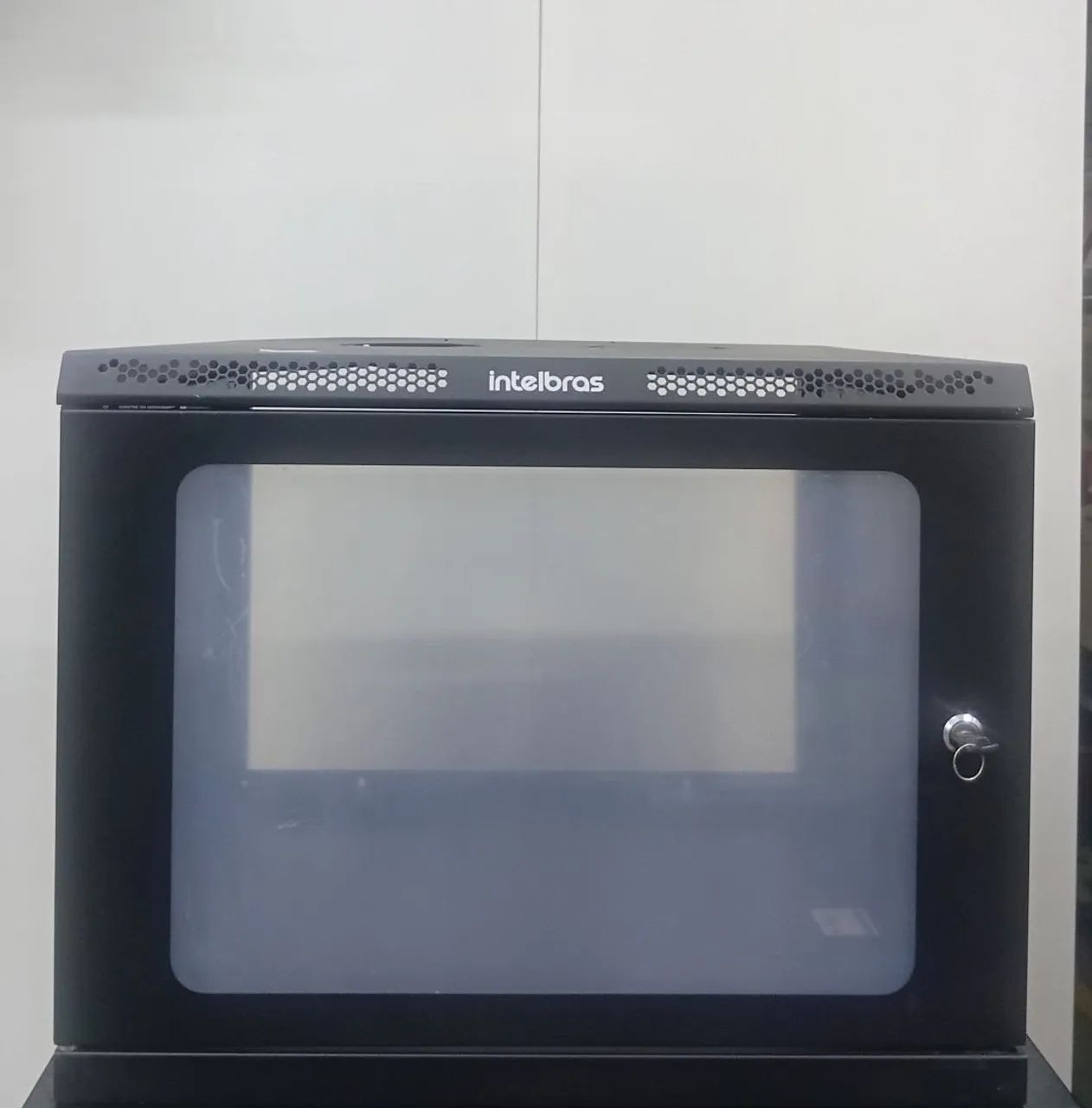 Mini Rack de Parede Intelbras 19" - 8U 